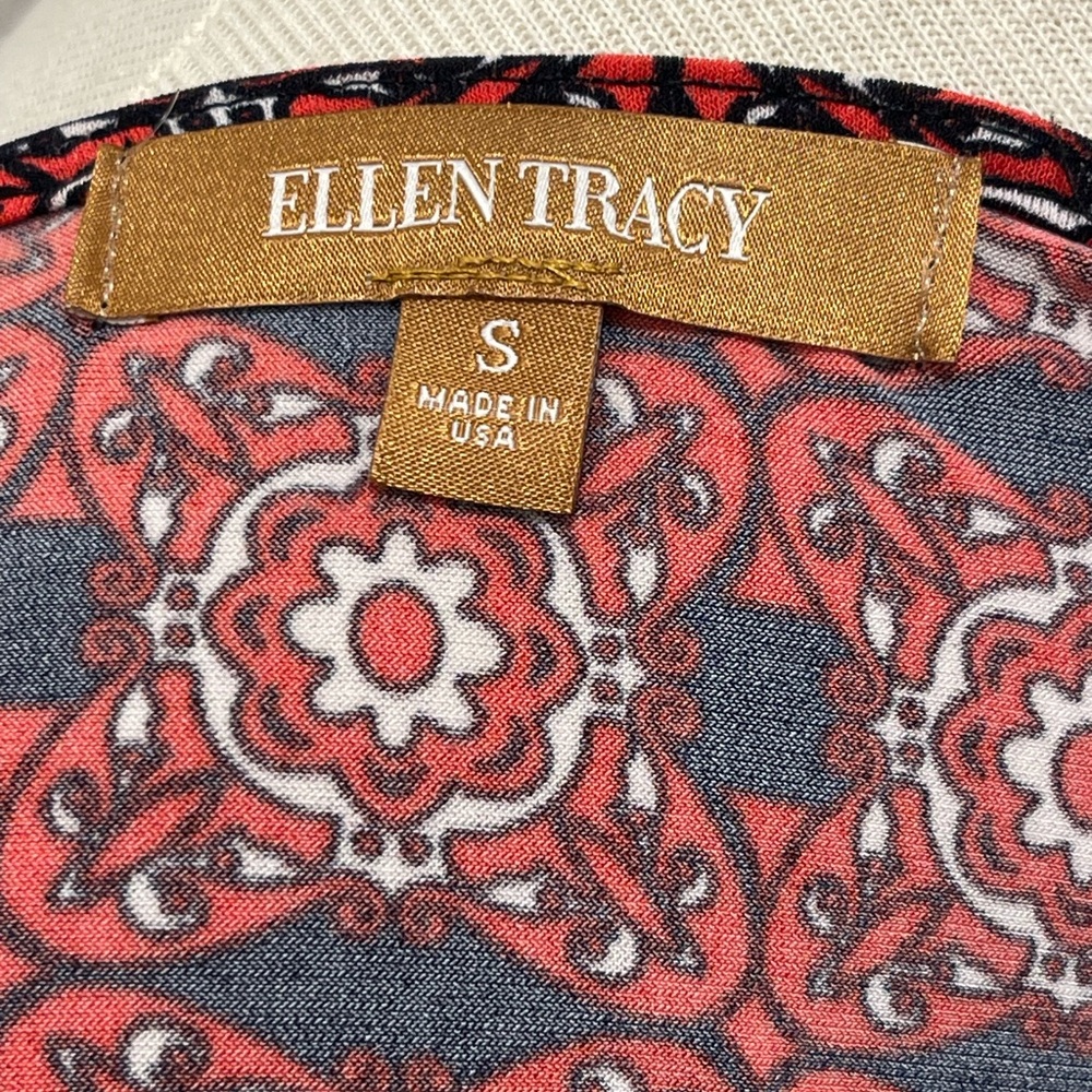 ***$5 FIND*** Ellen Tracy Red and Black Patterned Blouse